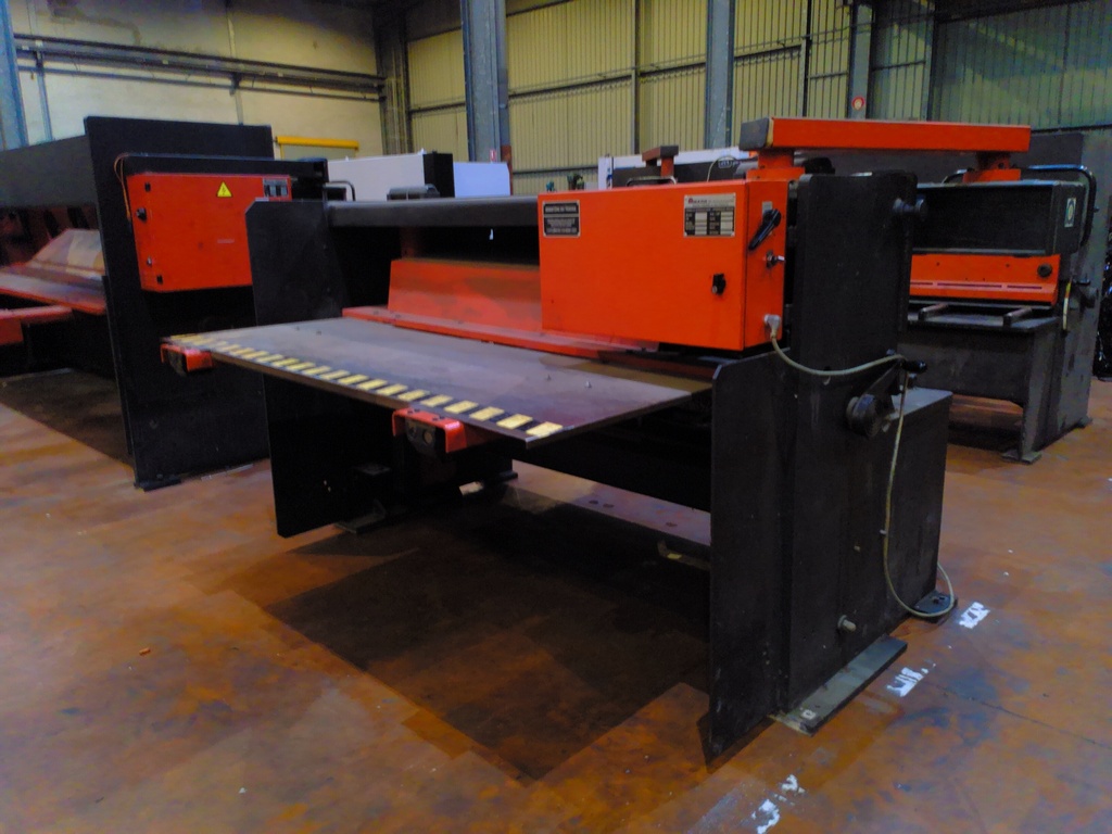 CISAILLE AMADA GPS 420